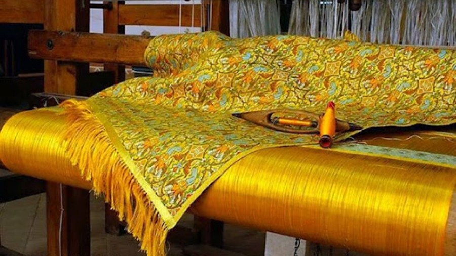 Zari Bafi or Brocade of Kerman