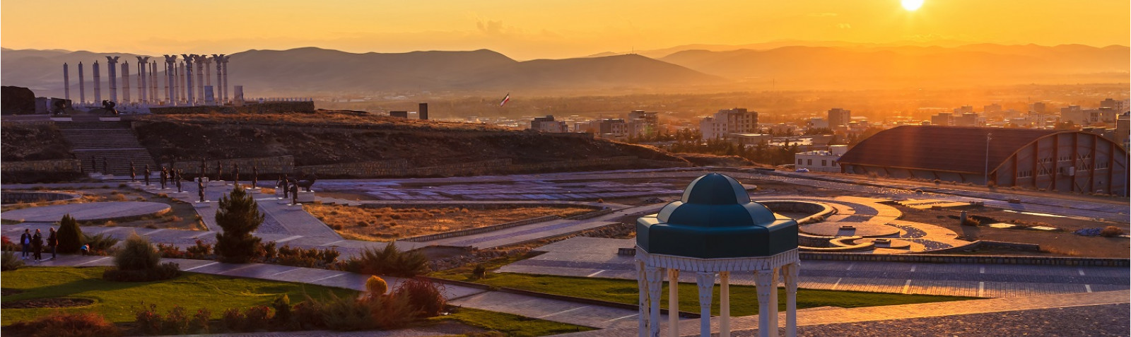 مجموعه جهان کوچک