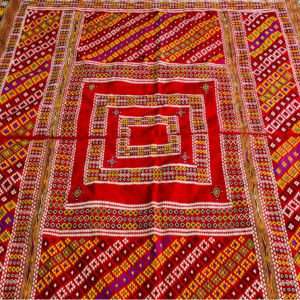 ابریشم بافی