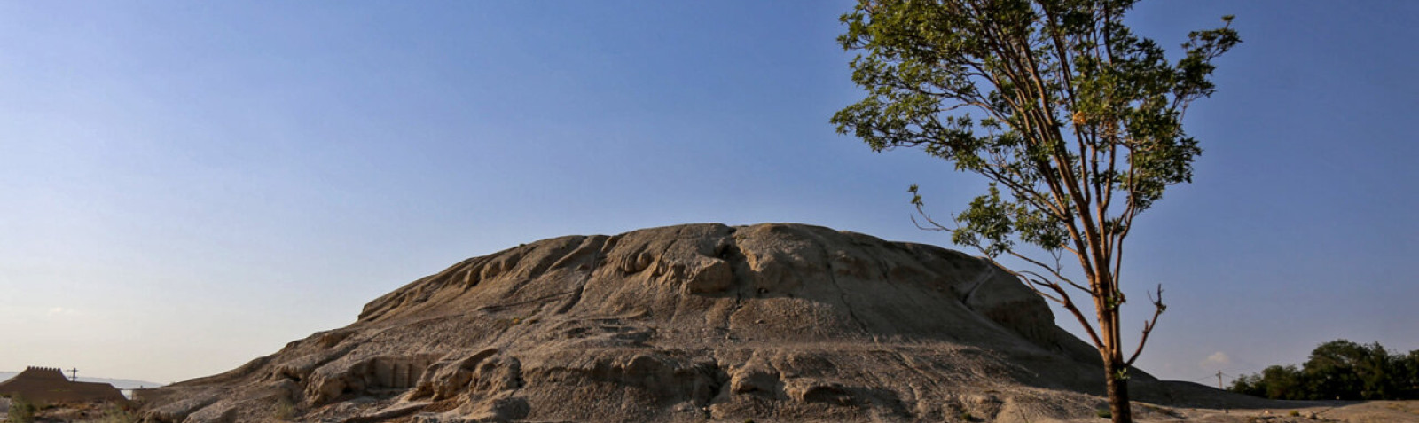 تپه باستانی ارگ نادری