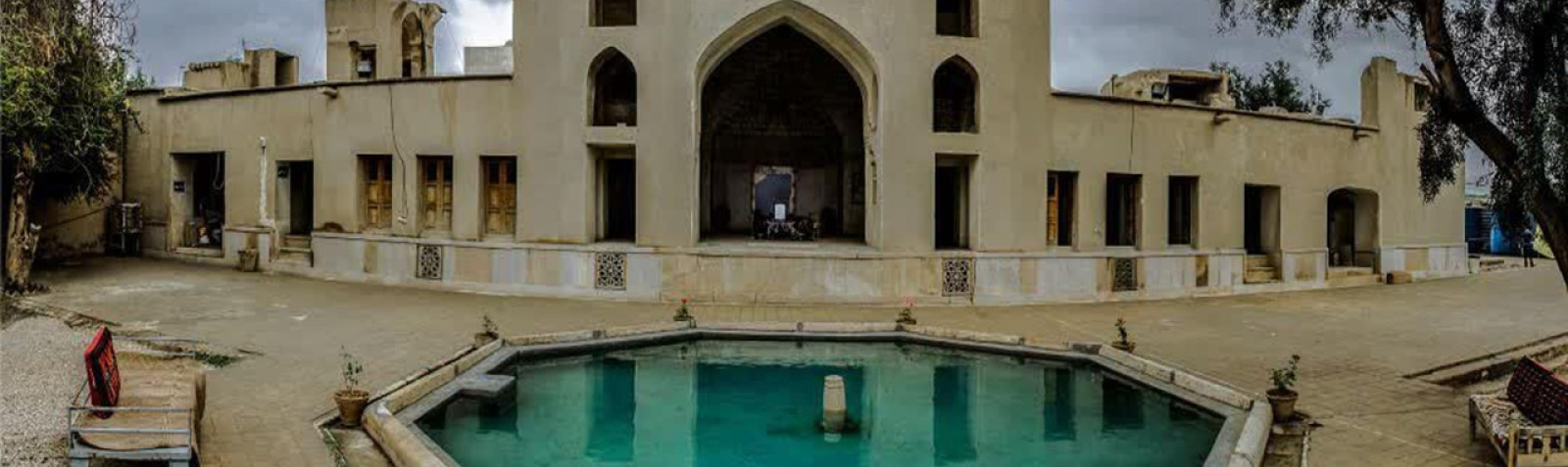 Historical Complex of Bagh-e Neshat, Lar