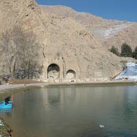 طاق بستان 