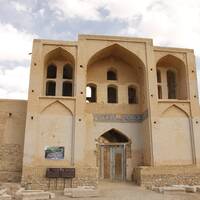 کاروانسرای ایزدخواست