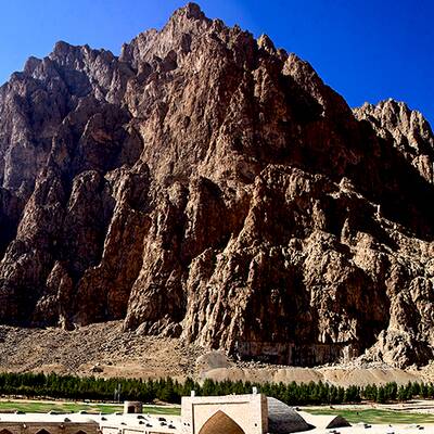 داستان عشقی که بیستون در دل دارد