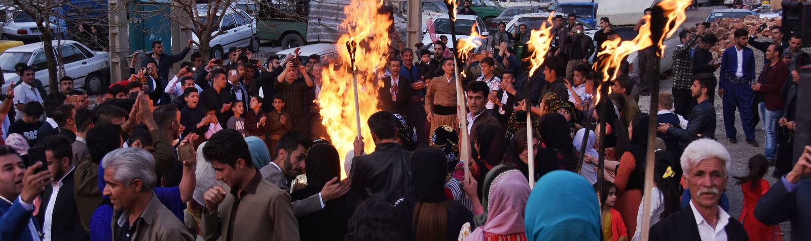 نوروز کردی را غرق در رنگ و نشاط جشن بگیرید